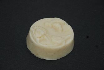 2-3 oz. Honey & Oatmeal Soap